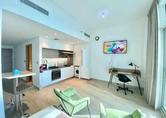 Beautiful Studio Apartment In Dubai Marina